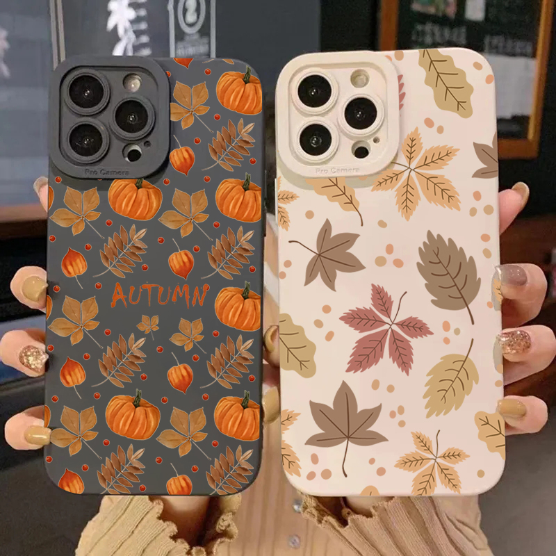 Samsung Galaxy S25 - Retro Maple Leaf Pattern Phone Case